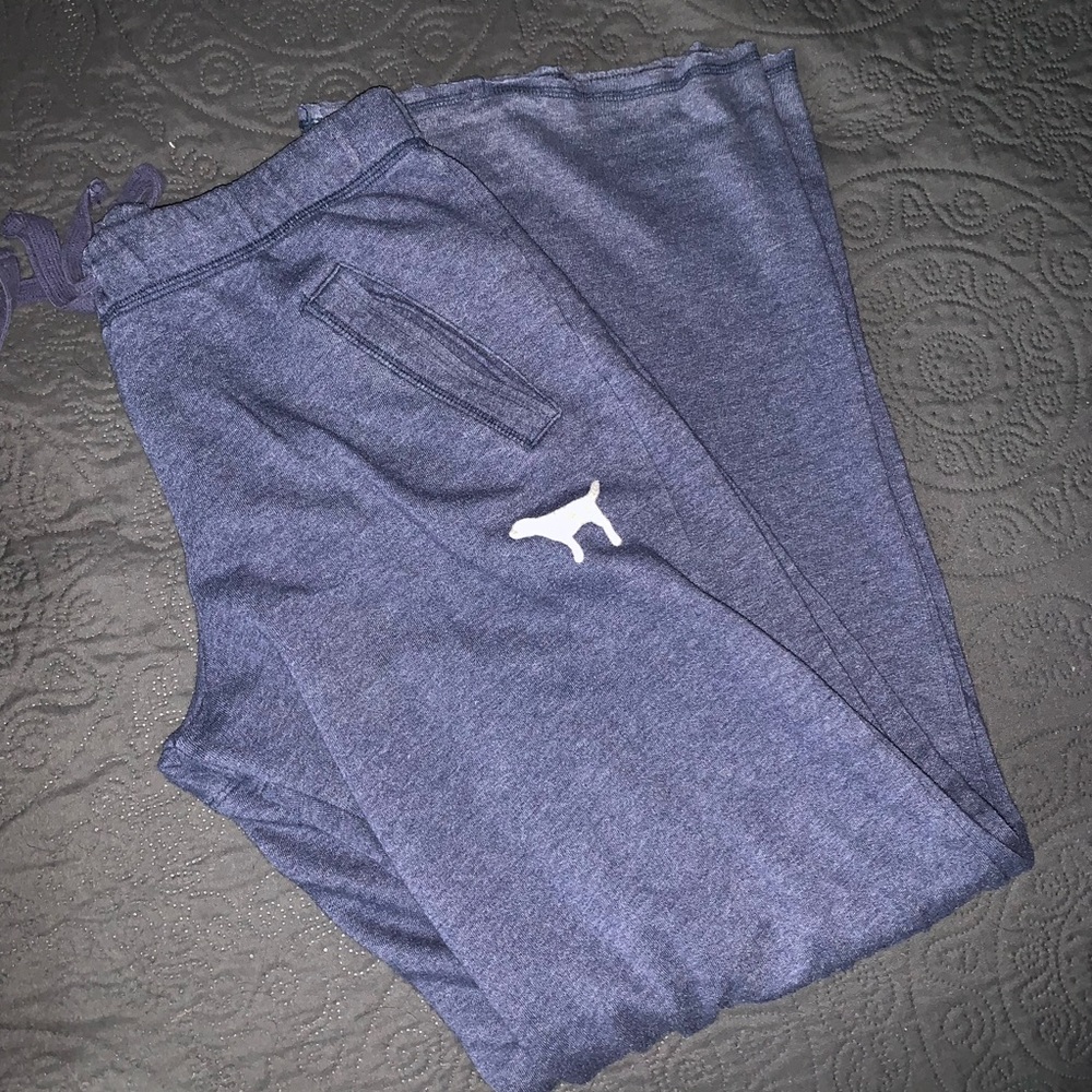Boyfriend sweat blue VS pink sweats XS
